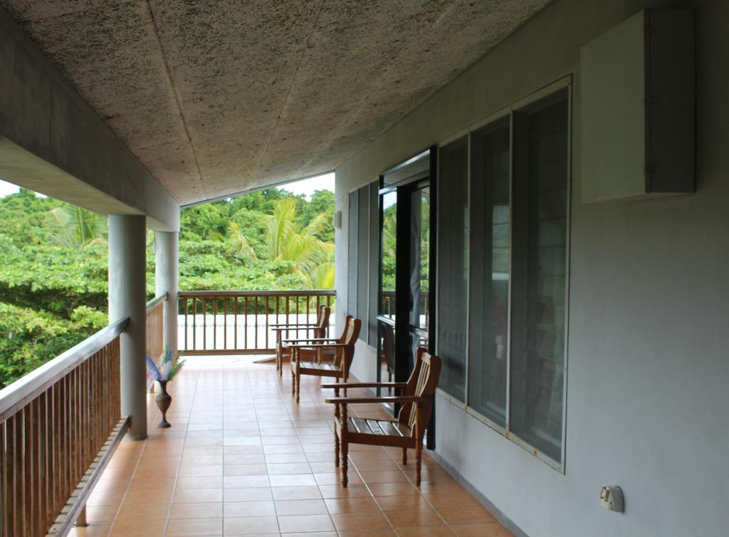 Lusia'S Lagoon Chalets Salelologa Экстерьер фото