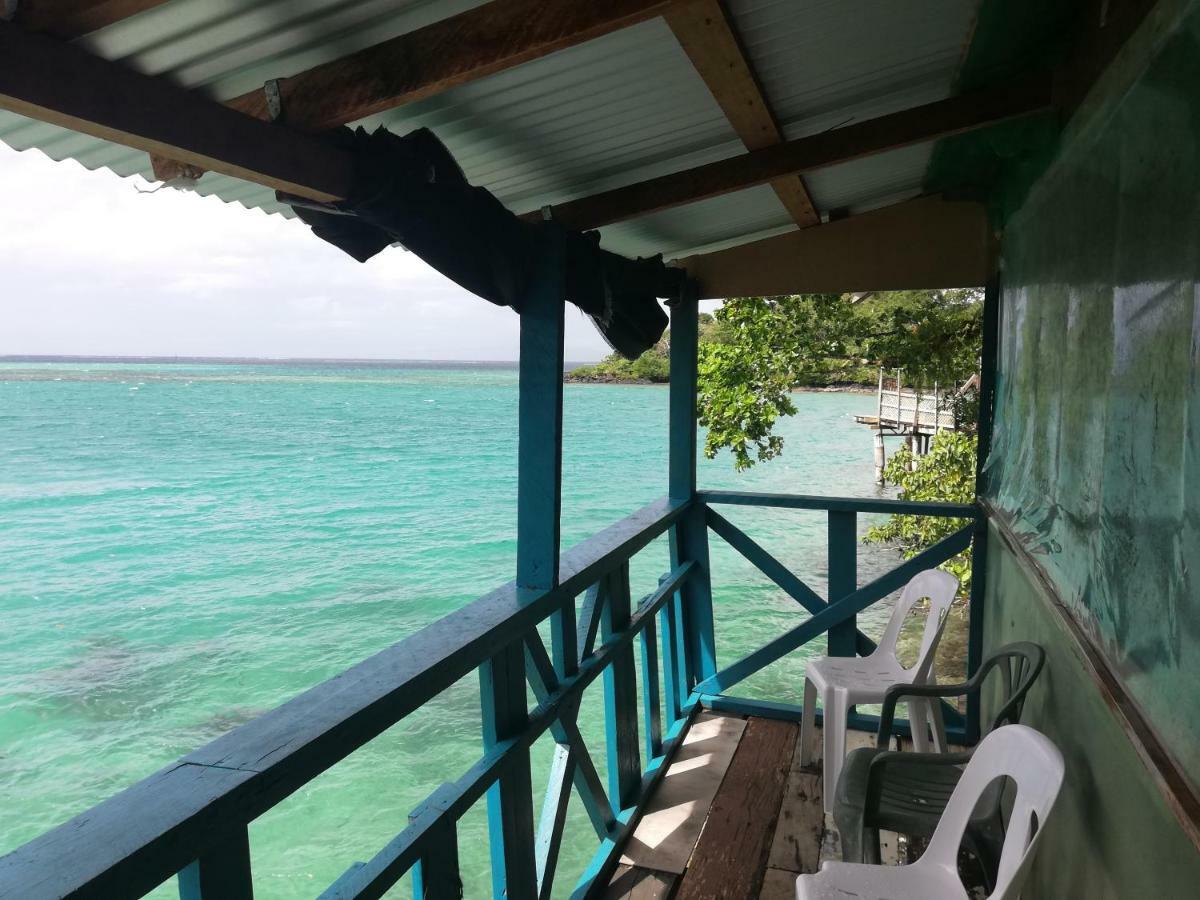Lusia'S Lagoon Chalets Salelologa Экстерьер фото