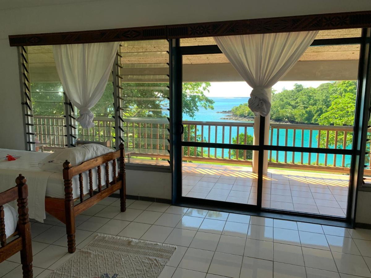 Lusia'S Lagoon Chalets Salelologa Экстерьер фото